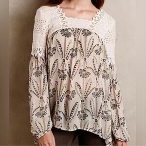 Anthropologie Floreat Cantana Crochet Lace Button Back Floral Blouse Size 2